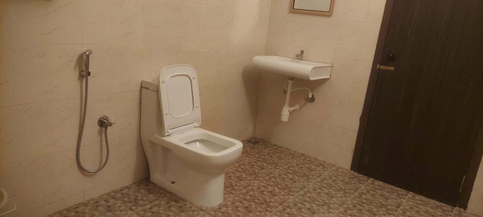 Capital O 69831 Hotel Mount Heera Chennai Bagian luar foto