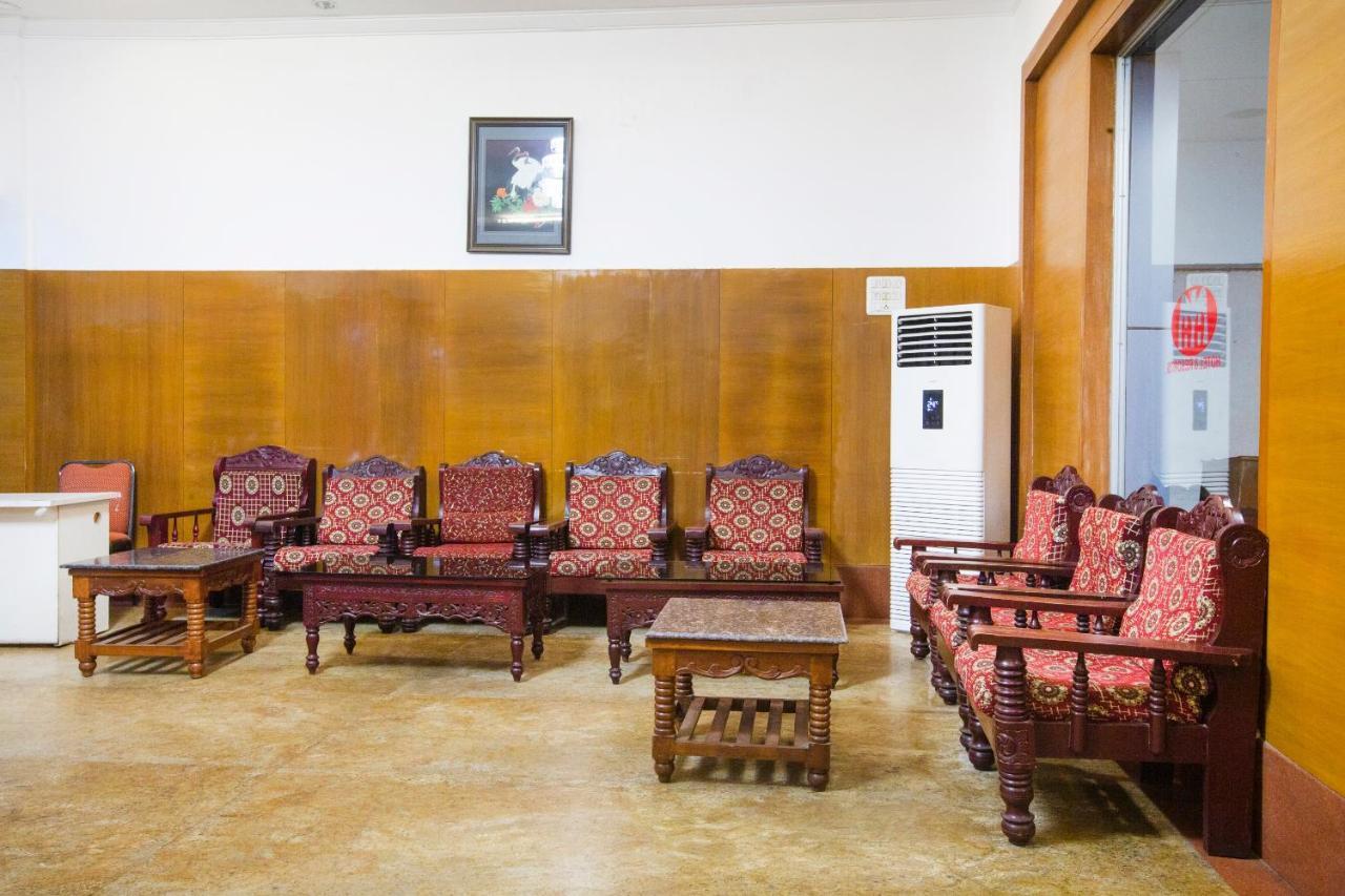 Capital O 69831 Hotel Mount Heera Chennai Bagian luar foto