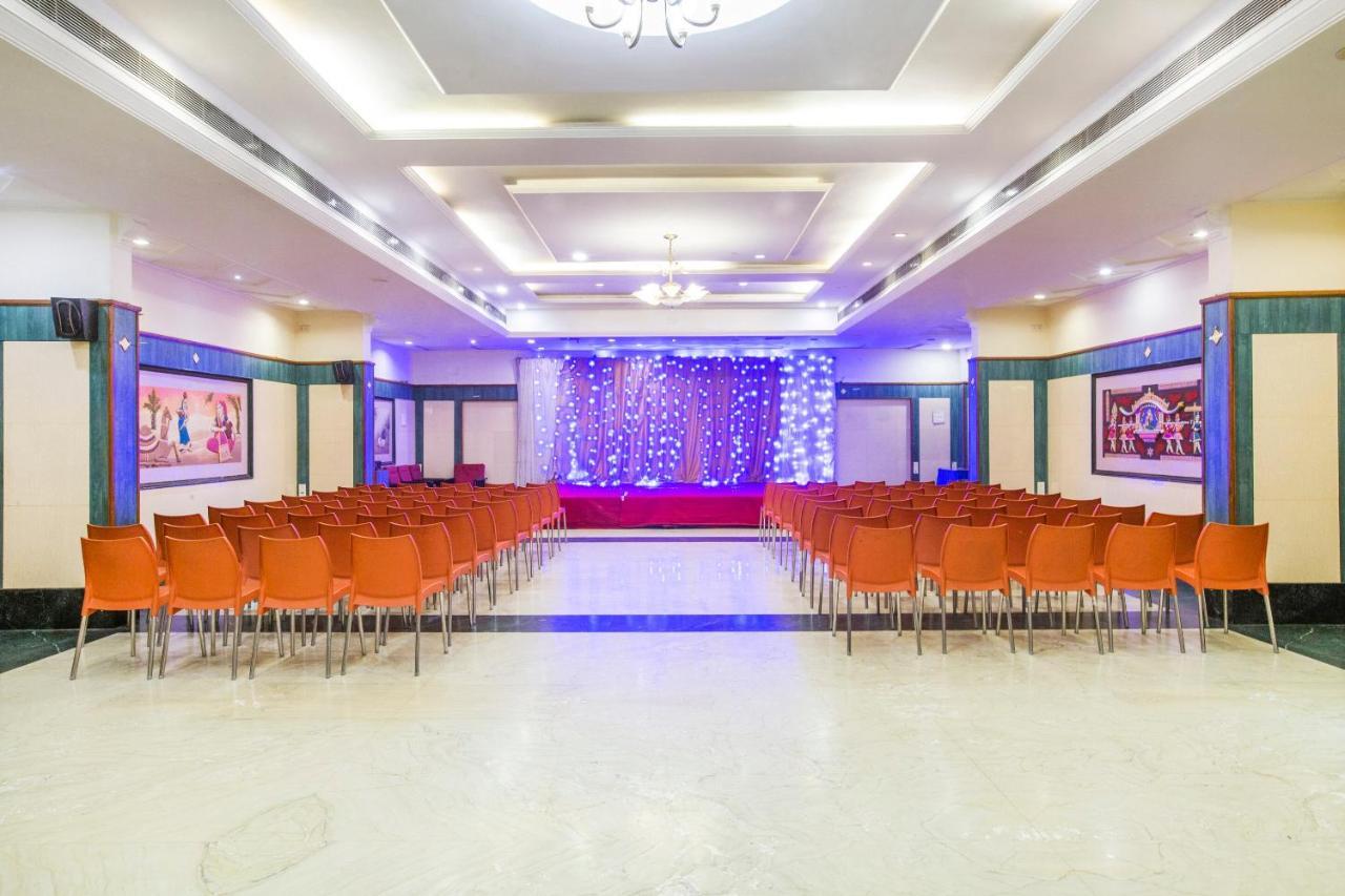 Capital O 69831 Hotel Mount Heera Chennai Bagian luar foto